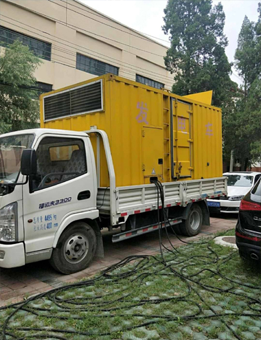 和政发电车出租-柴油发电机组排烟系统设计要求及其考虑因素