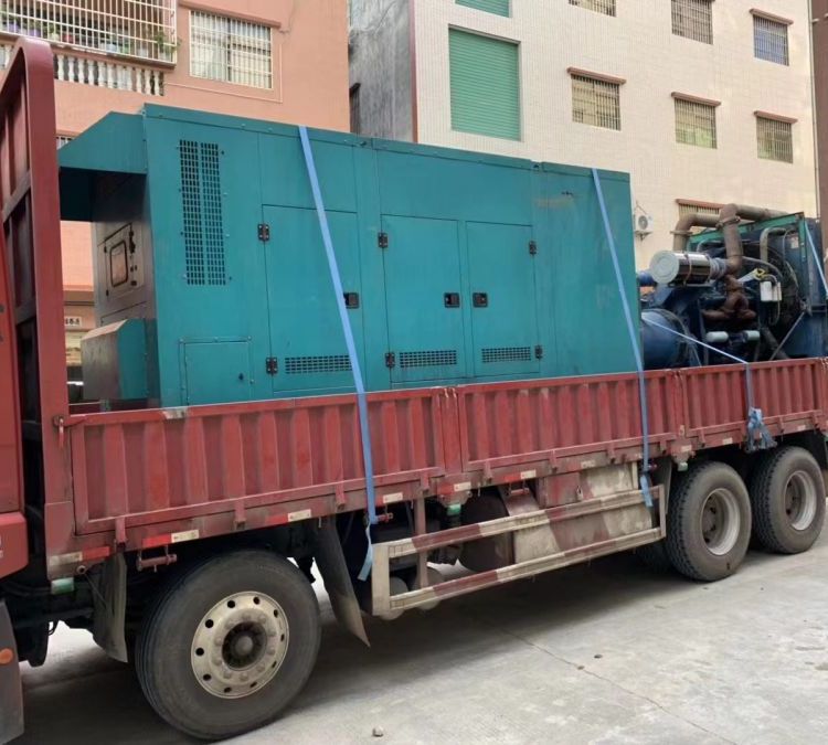 和政如何在不同负载率下确保 400KW 柴油发电机组的正常运行？