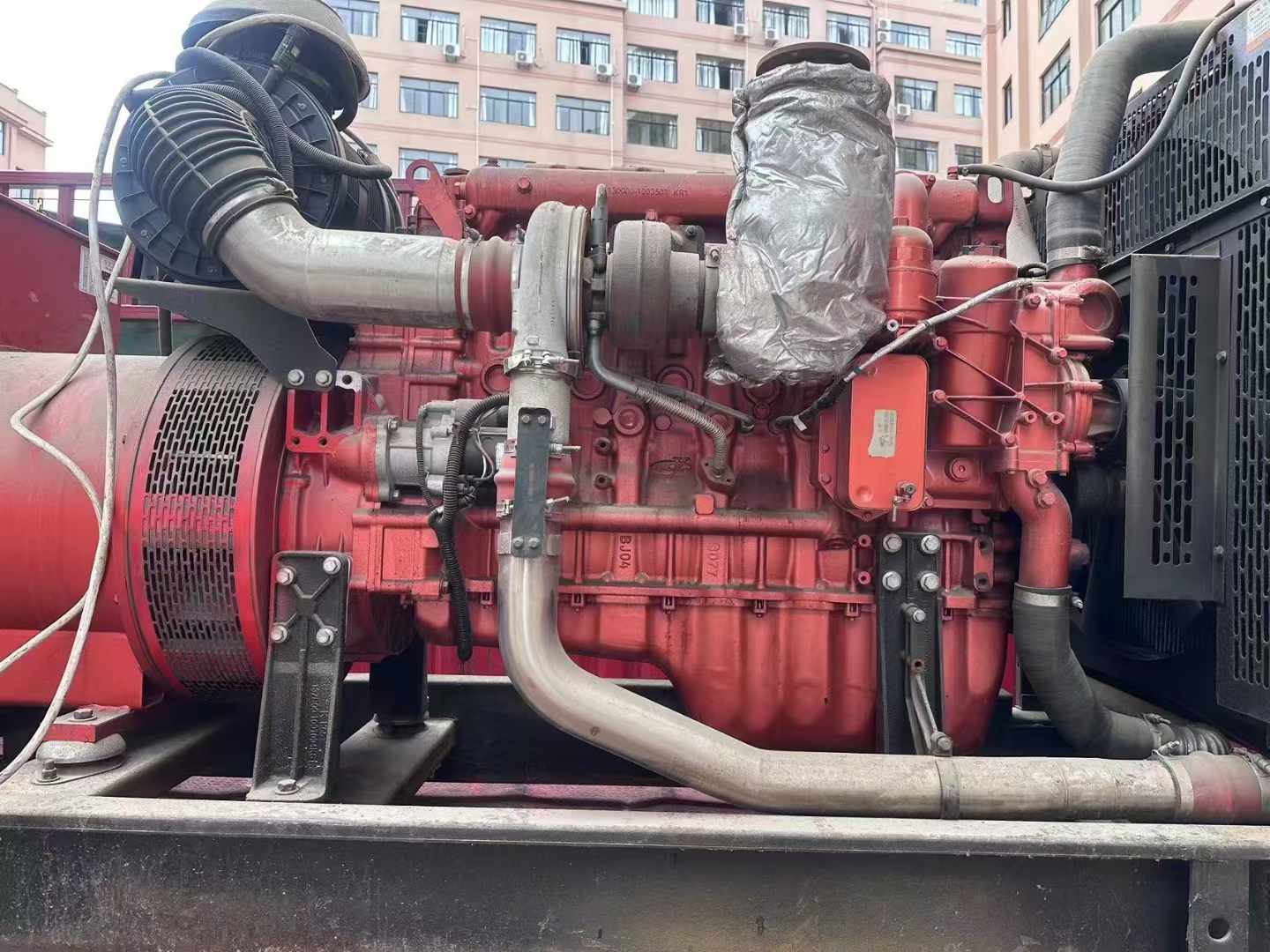 和政如何选择适合 600kW 柴油发电机组的过载保护器？