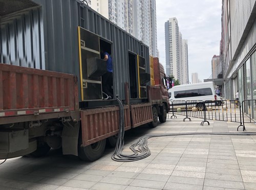 和政低温环境下，柴油发电机组电池充满电的具体时间受哪些因素影响？