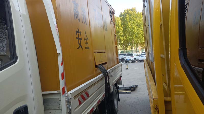 和政如何判断柴油发电机组和UPS电源的切换时间是否符合要求？